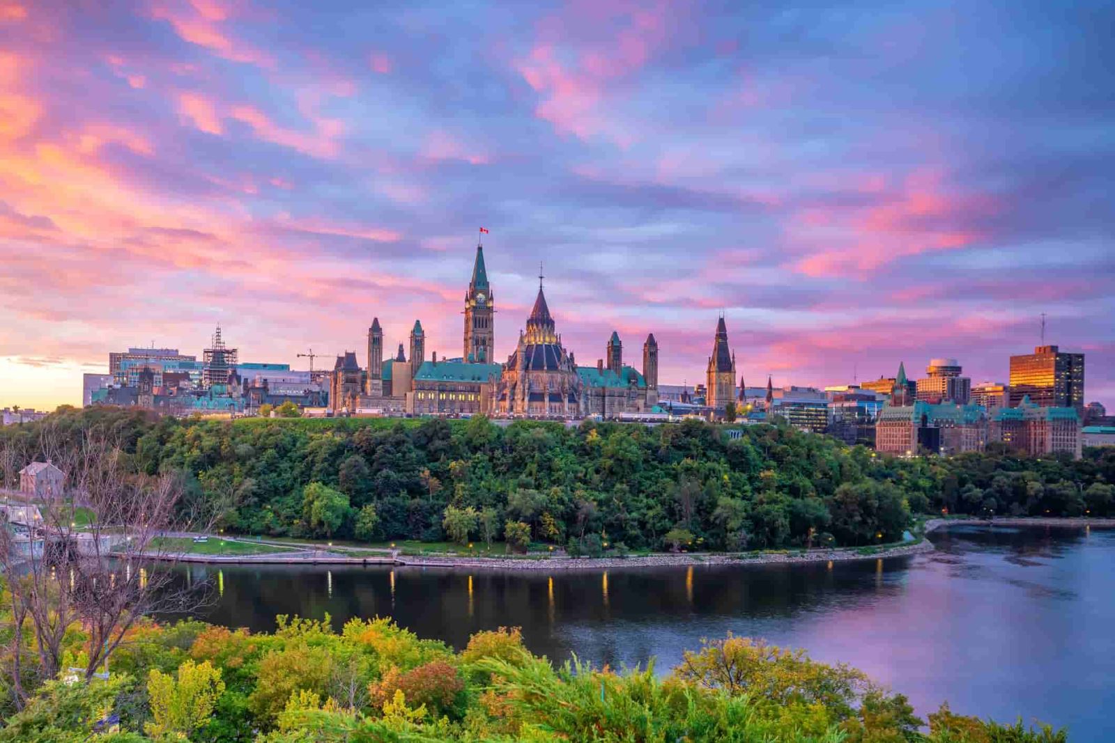 TOUR CANADA