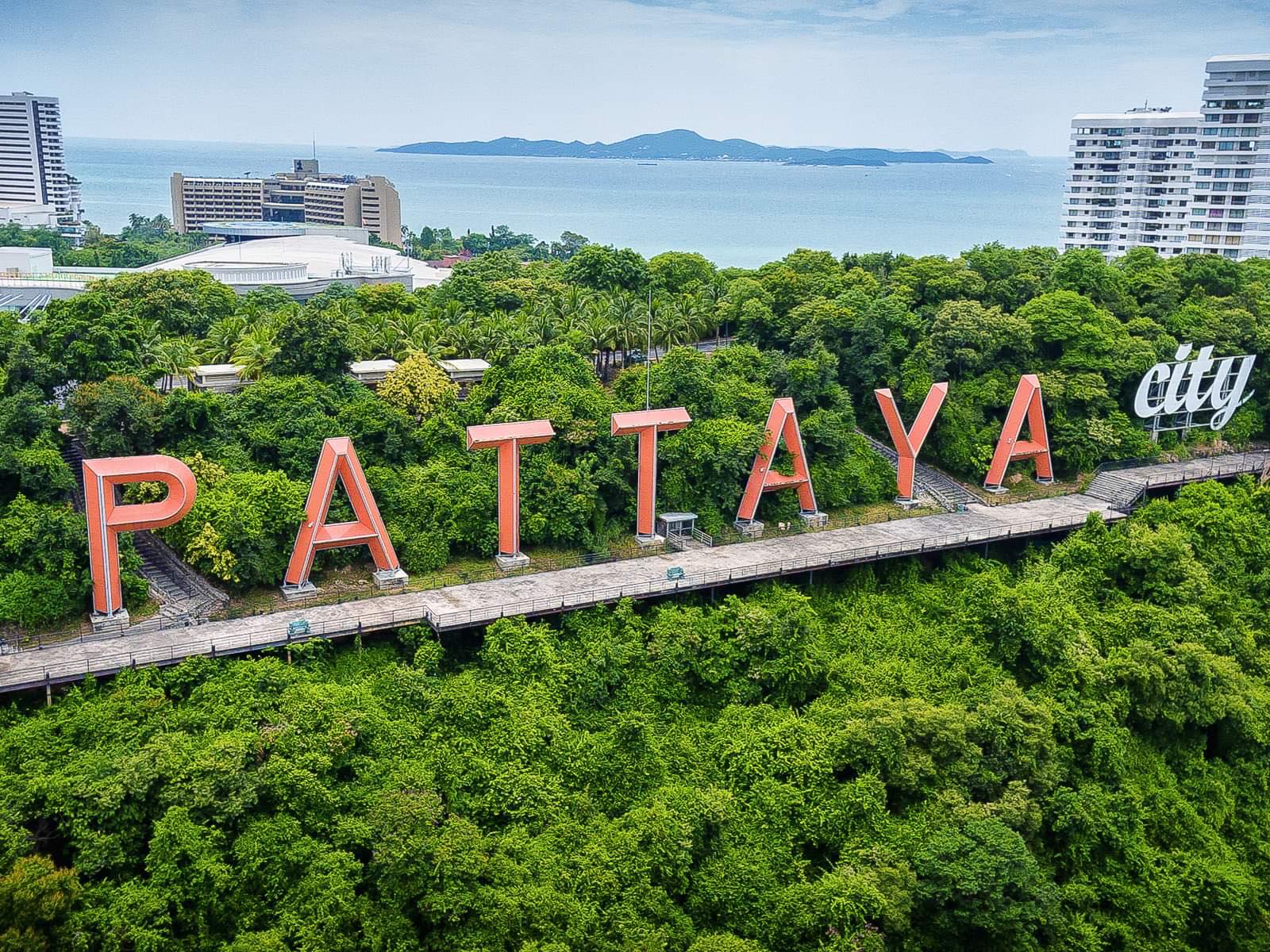 BANGKOK - PATTAYA (BAY Air Asia)